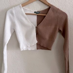 crop top/sweater half color button up